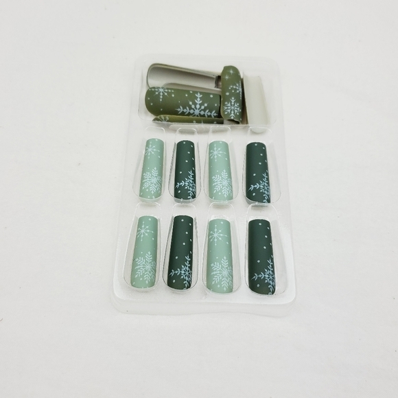 24 Pieces Fake press on nails - Picture 4 of 6